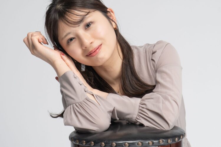 モデル：成澤舞